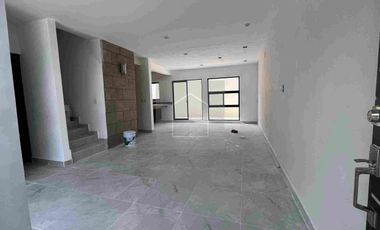 CASA EN VENTA 4 RECÁMARAS CANCÚN