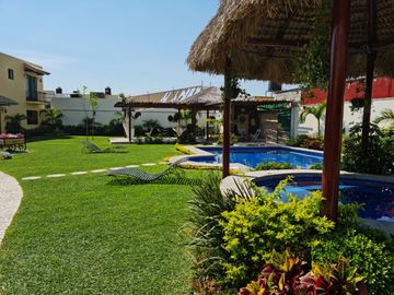 Casa en condominio con alberca en lomas de Jiutepec Morelos