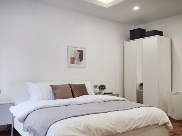 Newly townhome for sale best location in downtown nearby Chiangmai University