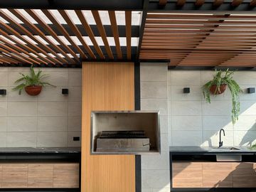 Vendo Hermoso Dúplex 270m2 Chacarilla Surco