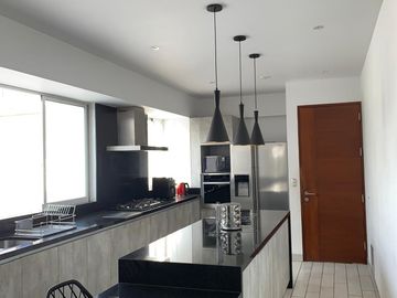 Vendo Hermoso Dúplex 270m2 Chacarilla Surco
