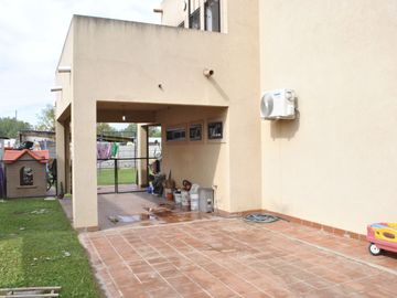Pilar - Venta - Casa Tipo Americana