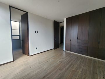 Venta excelente casa en altozano con terminados residénciales