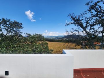 Venta excelente casa en altozano con terminados residénciales