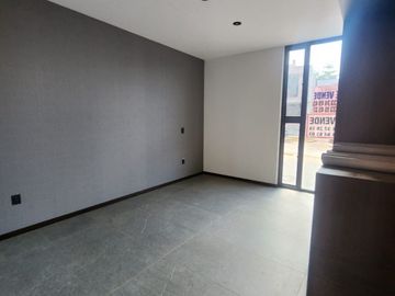 Venta excelente casa en altozano con terminados residénciales