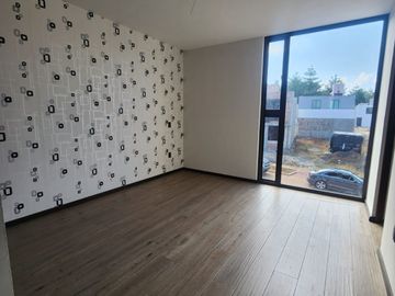 Venta excelente casa en altozano con terminados residénciales