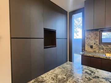Venta excelente casa en altozano con terminados residénciales