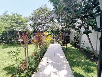 CASA EN SURCO, URBANIZACIÓN ALAMOS DE MONTERRICO
