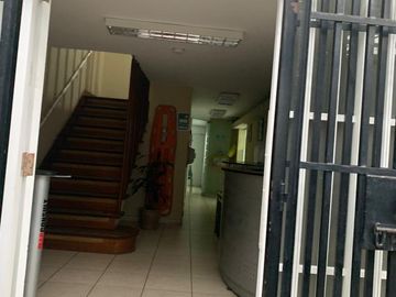Casa Comercial en Venta de 4 Pisos con 643 m² en La Perla