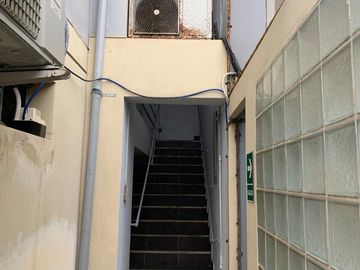 Casa Comercial en Venta de 4 Pisos con 643 m² en La Perla