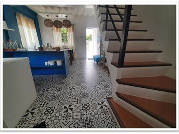 The 3-Storey Townhomes with Parking for Sale in Istana Villas