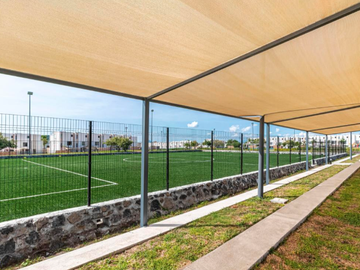 casa en venta en xochitepec con amberca y canchas de tenis padel, fut 7