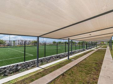casa en venta en xochitepec con amberca y canchas de tenis padel, fut 7