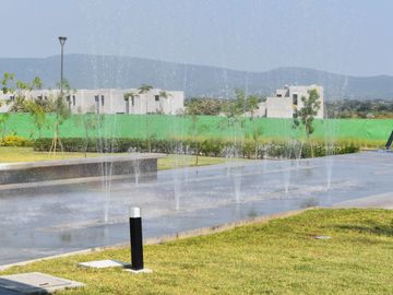 casa en venta en xochitepec con amberca y canchas de tenis padel, fut 7