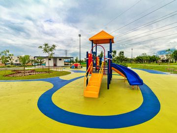 casa en venta en xochitepec con amberca y canchas de tenis padel, fut 7