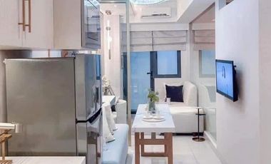 15% discount 18,000 per month only Affordable Condominium in Quezon City Glam Residences near MRT Kamuning, Vertis North