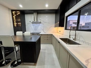 Casa de una planta en venta Los Santos Residencial