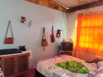 SE VENDE CASA EN  LA FLORIDA