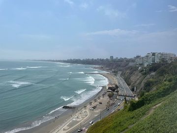 DEPARTAMENTO DE LUJO EN EDIFICIO LA QUEBRADA, BARRANCO