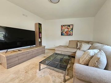 Casa sola en condominio con alberca en Xochitepec Morelos
