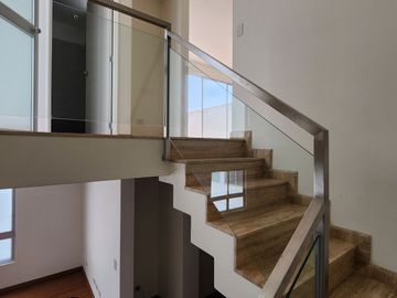 VENDO DUPLEX DE ESTRENO EN CHACARILLA
