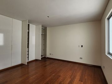 VENDO DUPLEX DE ESTRENO EN CHACARILLA