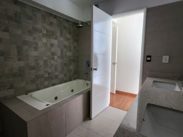 VENDO DUPLEX DE ESTRENO EN CHACARILLA