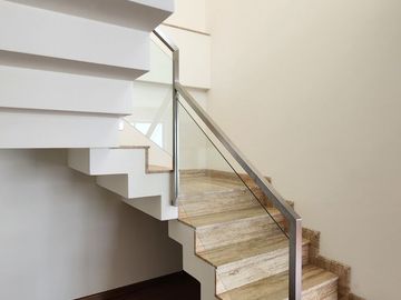 VENDO DUPLEX DE ESTRENO EN CHACARILLA