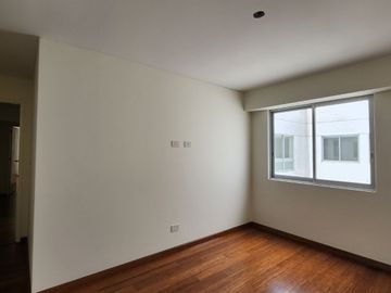VENDO DUPLEX DE ESTRENO EN CHACARILLA