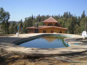 Hermosa casa en gran terreno, fundo El Rincón, Villa Alemana