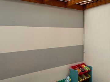 VENDO LINDO DUPLEX CON VISTA EXTERNA DE 155 M2 APROX. EN PRIMER Y SEGUNDO PISO EN SURCO