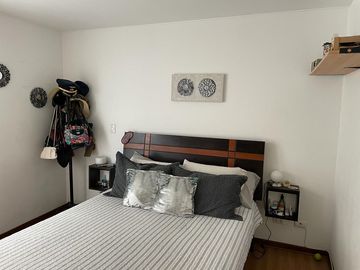 VENDO LINDO DUPLEX CON VISTA EXTERNA DE 155 M2 APROX. EN PRIMER Y SEGUNDO PISO EN SURCO
