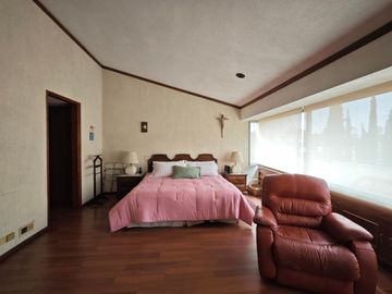 CASA EN VENTA EN CIUDAD SATELITE NAUCALPAN