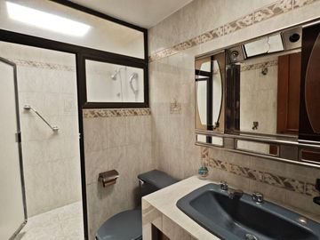 CASA EN VENTA EN CIUDAD SATELITE NAUCALPAN