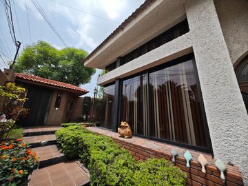 CASA EN VENTA EN CIUDAD SATELITE NAUCALPAN