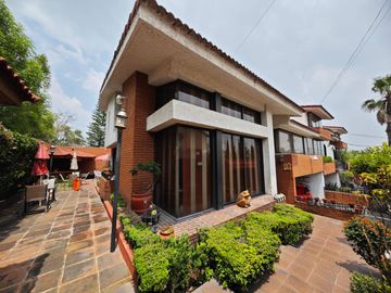 CASA EN VENTA EN CIUDAD SATELITE NAUCALPAN