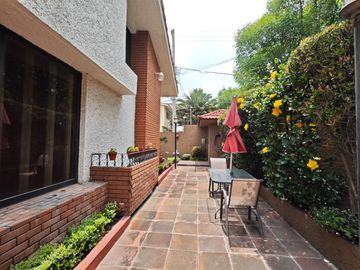 CASA EN VENTA EN CIUDAD SATELITE NAUCALPAN
