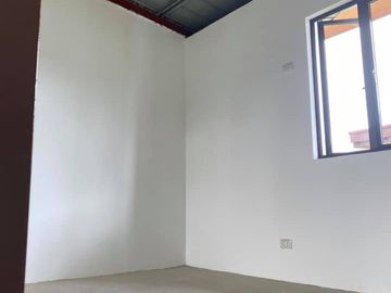 Townhouse near Robinsons Place Dasmariñas - Pre-selling and RFO available. Special Promo Awaits you!