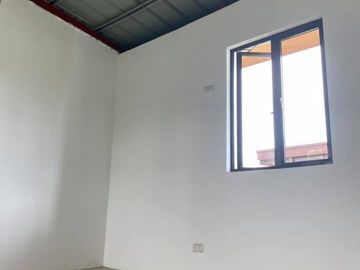 Townhouse near Robinsons Place Dasmariñas - Pre-selling and RFO available. Special Promo Awaits you!