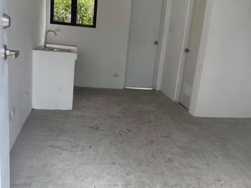 Townhouse near Robinsons Place Dasmariñas - Pre-selling and RFO available. Special Promo Awaits you!