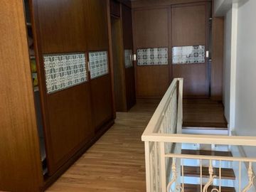AA - FOR SALE: 1 Bedroom Loft Unit n The Columns Legaspi Village, Makati