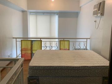 AA - FOR SALE: 1 Bedroom Loft Unit n The Columns Legaspi Village, Makati