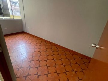 Venta de Departamento de Estreno 2 (Segundo) Piso en Ate