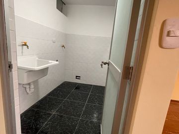Venta de Departamento de Estreno 2 (Segundo) Piso en Ate