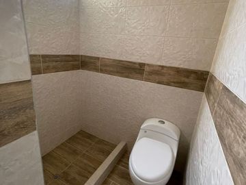 Venta de Departamento de Estreno 2 (Segundo) Piso en Ate