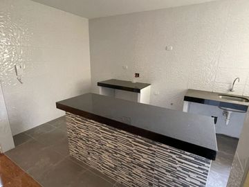 Venta de Departamento de Estreno 2 (Segundo) Piso en Ate