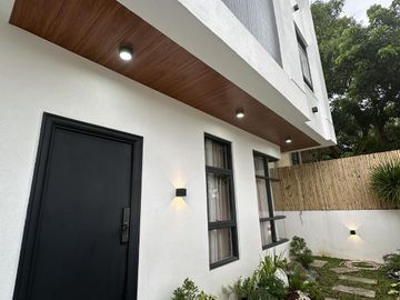 Grand Centennial Homes | 5 Bedroom House & Lot For Sale in Kawit, Cavite
