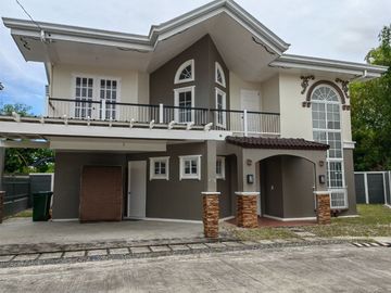 For Assume 6 Bedrooms House in Panglao Island