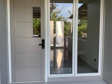 Dijual Rumah Murah Baru Renov Istimewa Strategi Langka Di Pakuwon City San Antonio Mulyorejo Dekat Pakuwon City Mall, Kampus Widya Mandala Dan ITS Ker