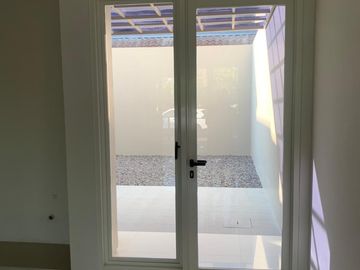 Dijual Rumah Murah Baru Renov Istimewa Strategi Langka Di Pakuwon City San Antonio Mulyorejo Dekat Pakuwon City Mall, Kampus Widya Mandala Dan ITS Ker